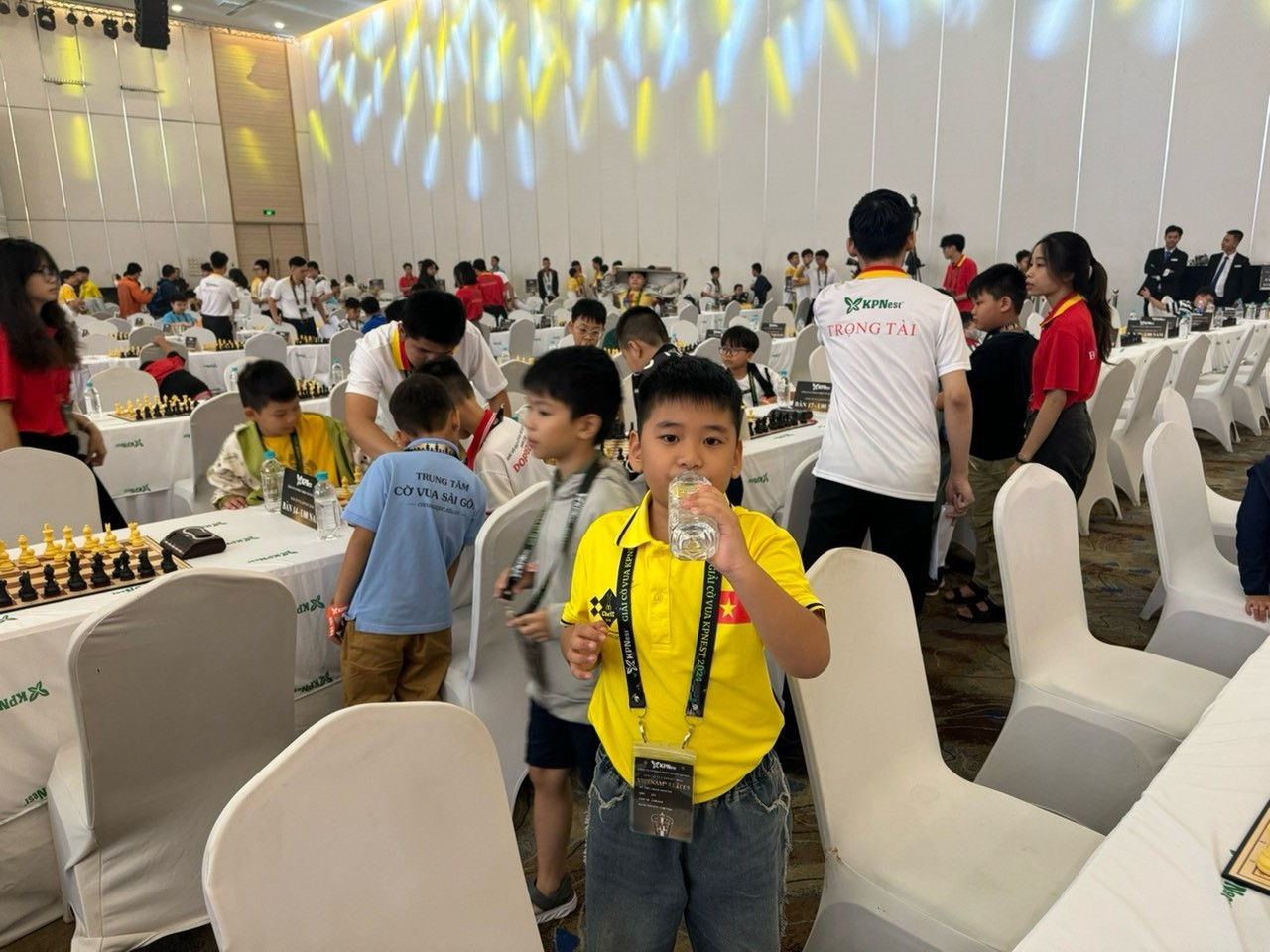 image001-1 Thương hiệu nước Ion kiềm Happy Life